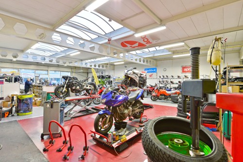 Motoronderhoud en reparatie Paddock Motoren Motoronderhoud en reparatie Paddock Motoren